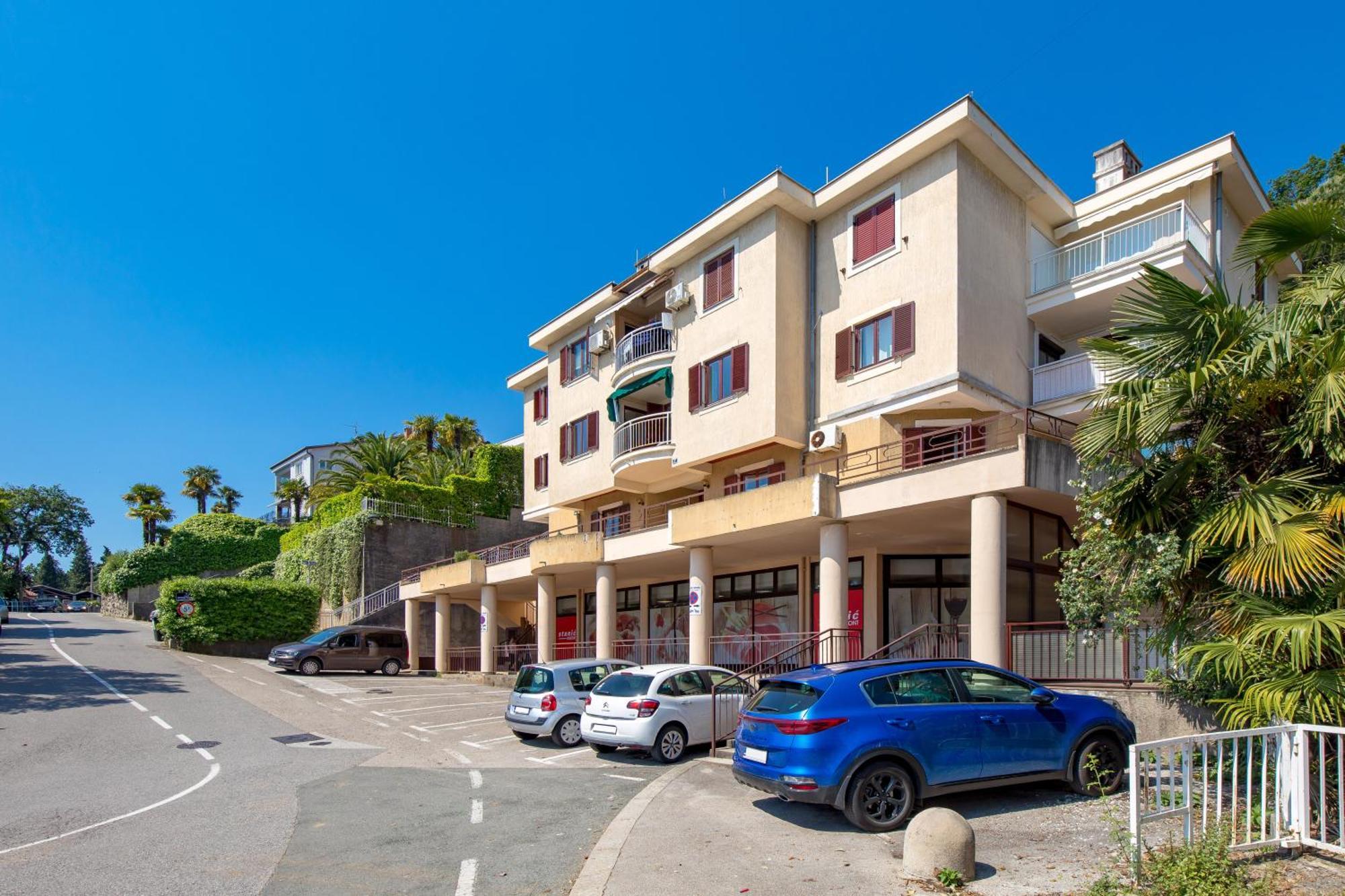 Deluxe Apartment Ana 100 M From The Beach Opatija Exterior foto